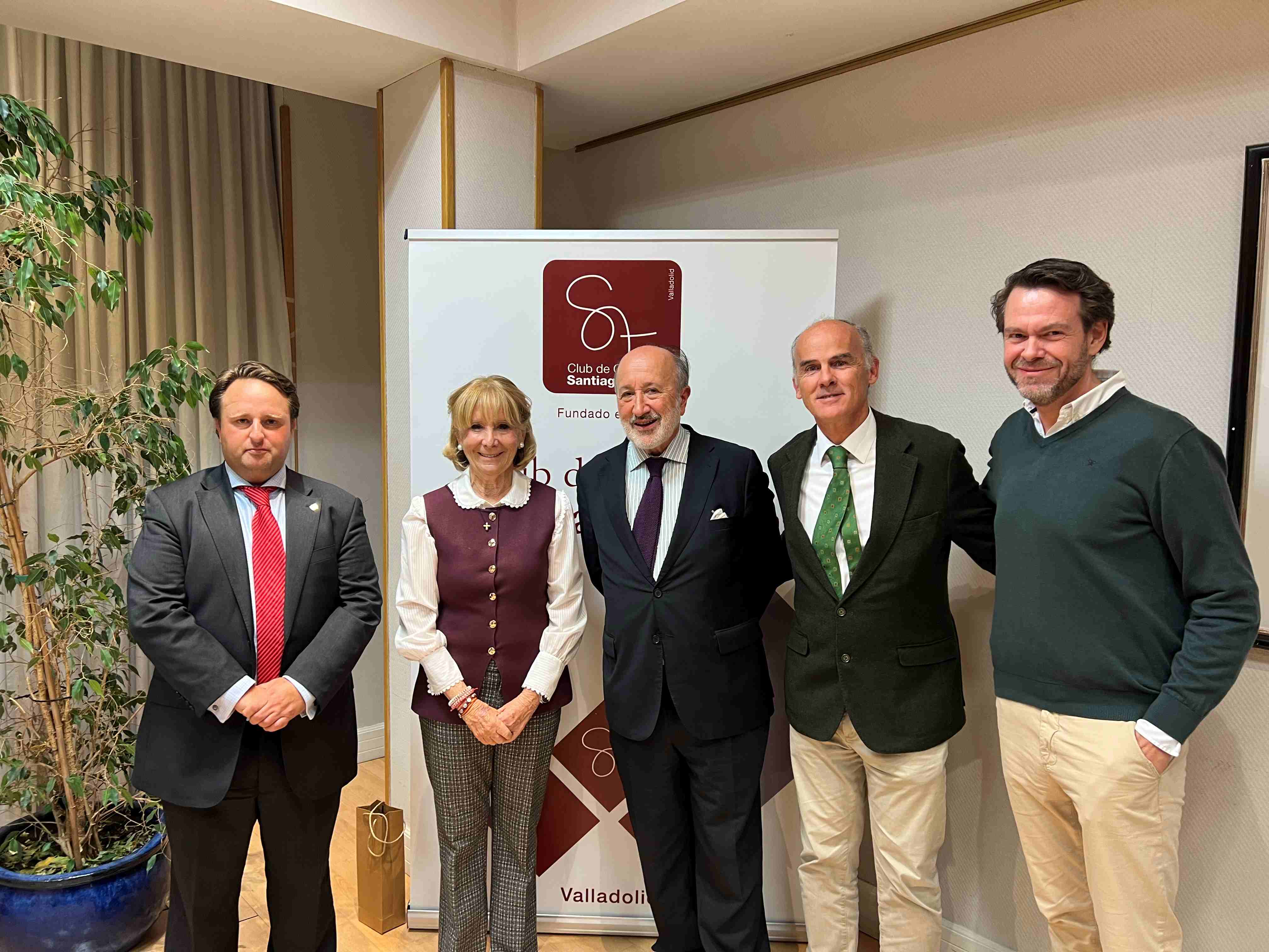 Dª ESPARANZA AGUIRRE GIL DE BIEDMA